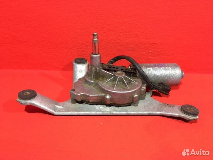 Моторчик стеклоочистителя задний Mitsubishi