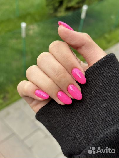 Маникюр в салоне