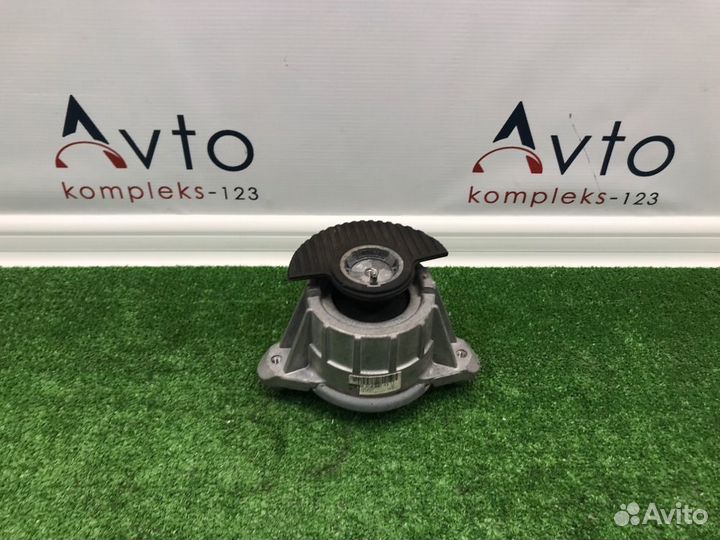 Подушка двигателя Mercedes-Benz E-350 W212 272980