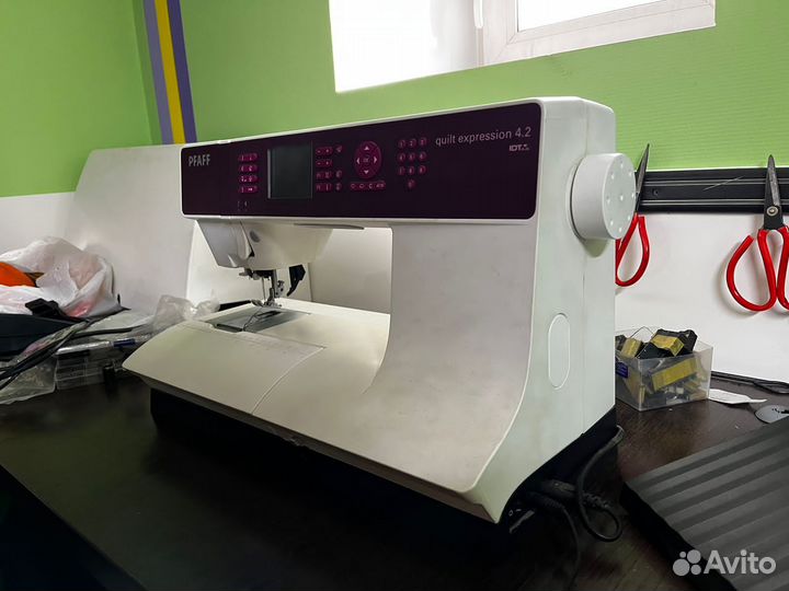 Швейная машинка pfaff quilt expression 4.2