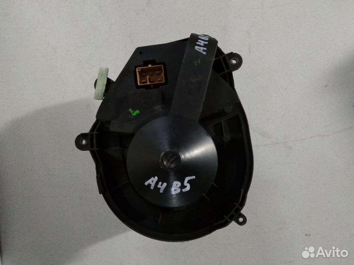 Моторчик отопителя печки Audi A4 B5 VAG
