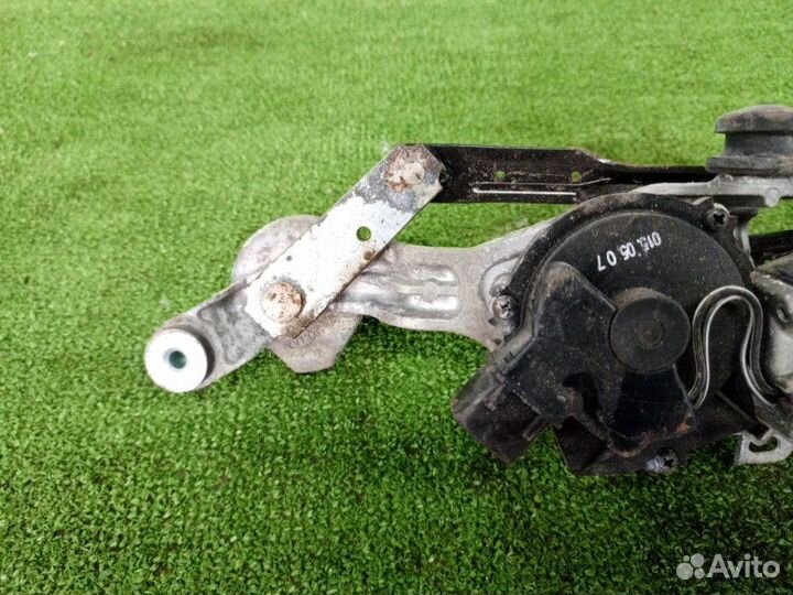 Трапеция дворников Hyundai Solaris 2012