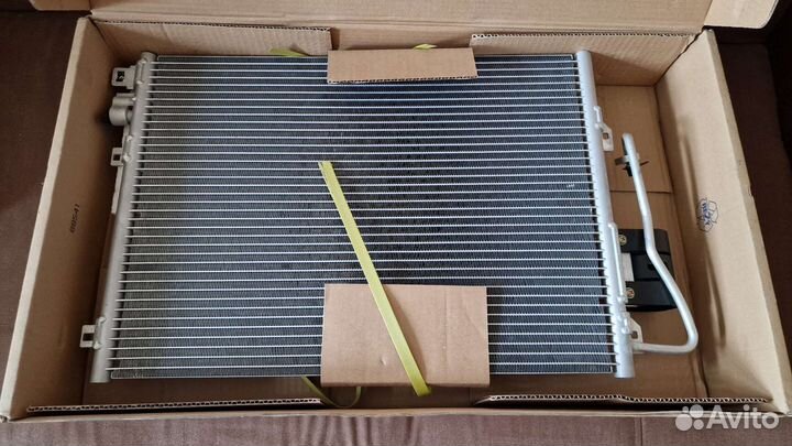 Радиатор кондиционера на renault logan 1