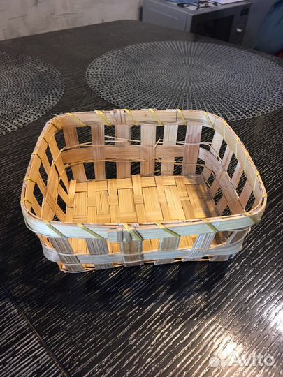 Плетеная корзинка, новая