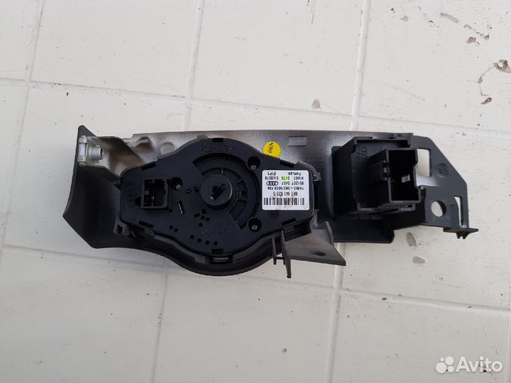 Блок света Audi A4 B8 2008 1.8 МКПП