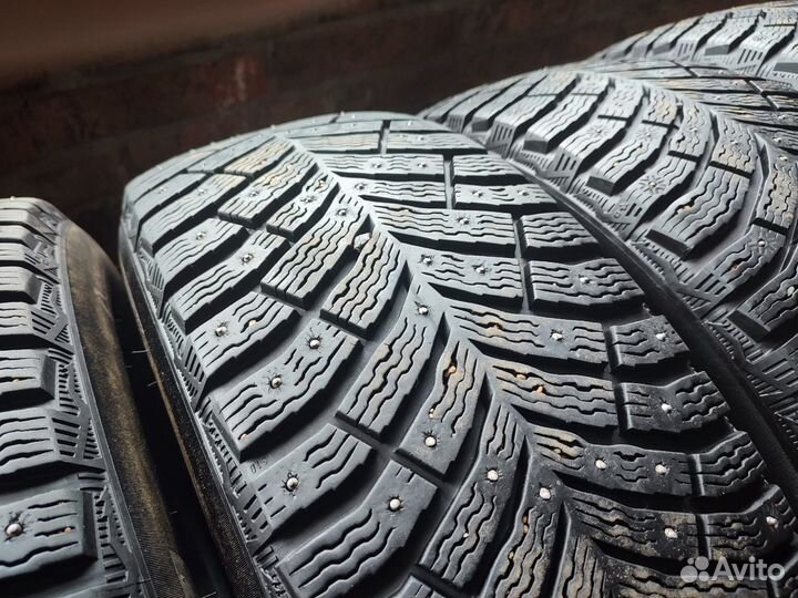 Michelin X-Ice North 4 SUV 235/65 R17
