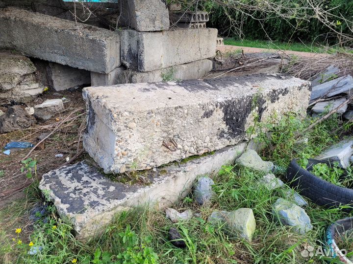 Бетонные блоки