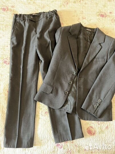 Школьный костюм