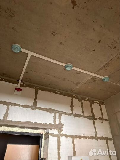 Бригада электромонтажников