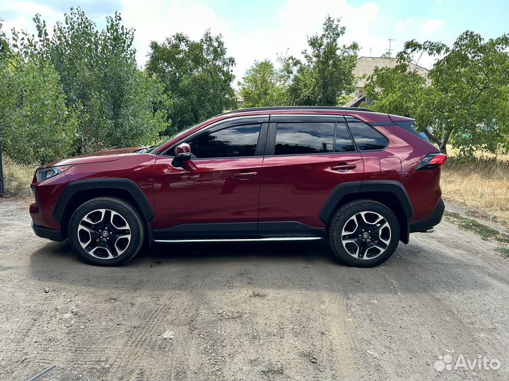 Toyota RAV4 2.5 AT, 2019, 65 000 км