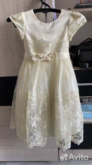Платье праздничное