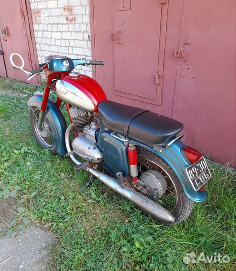 Мотоцикл Ява-250 (559)