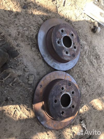 Задние тормозные диски toyota corolla verso