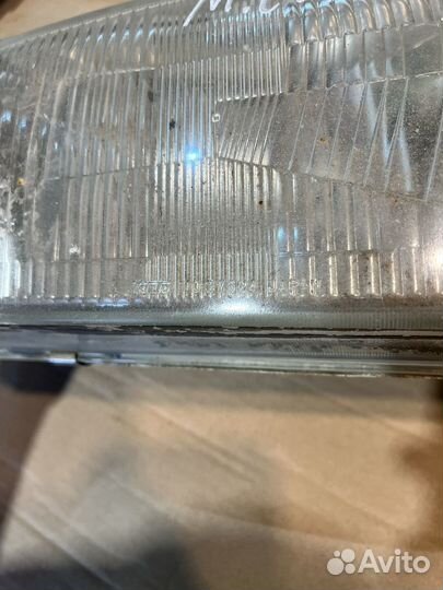 Фара правая Mitsubishi Space Runner