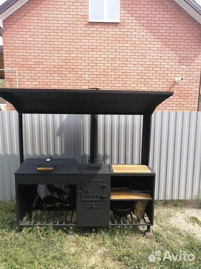 Мангал с крышей