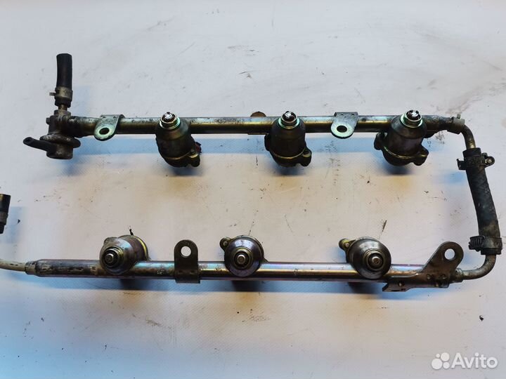 Топливная рампа Рейка Nissan Maxima Cefiro Infinit