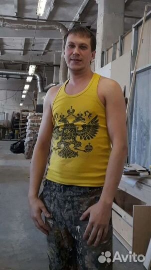 Работник на производстве