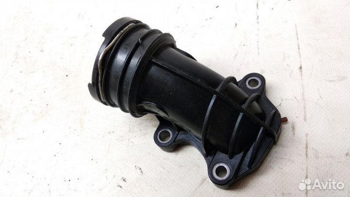 Фланец системы охлаждения Mercedes-Benz C W204 3.5