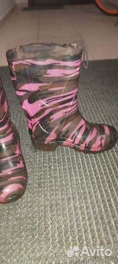 Резиновые сапоги 25 и 31 размеры