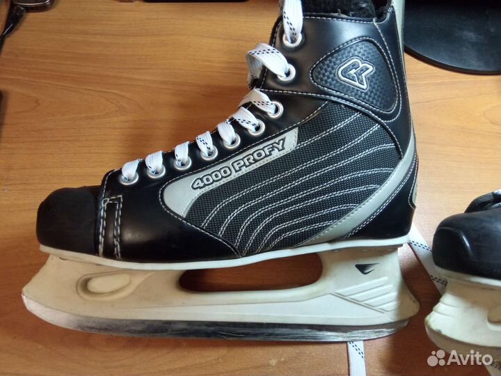 Коньки хоккейные Profy 4000