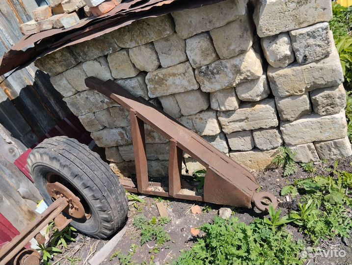 Продам ось от телеги 2 птс 4