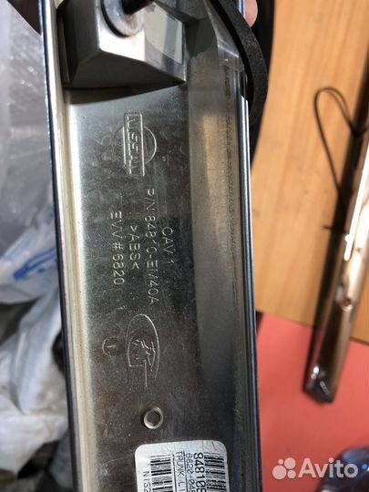 Молдинг крышки багажника ниссан тиида