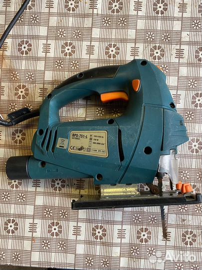 Электро лобзик bort BPS-751-L