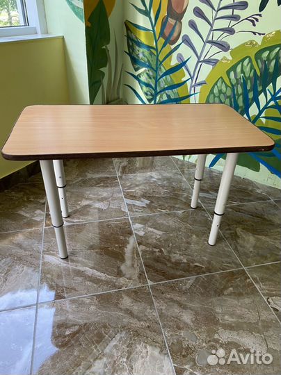 Детский столик и стул