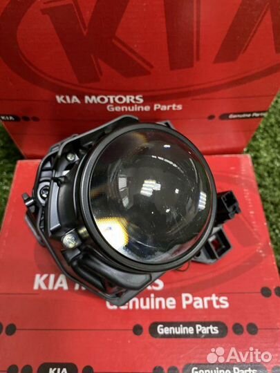 Линза фары правой Kia Sportage 4