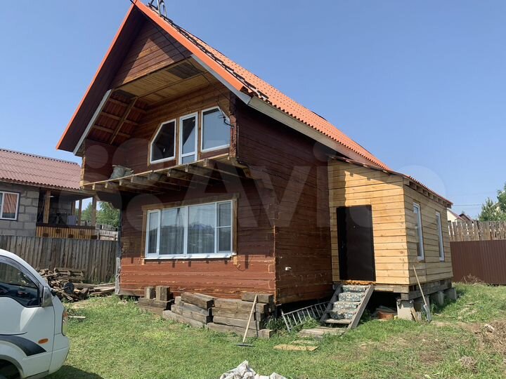 Дом 104 м² на участке 5 сот.