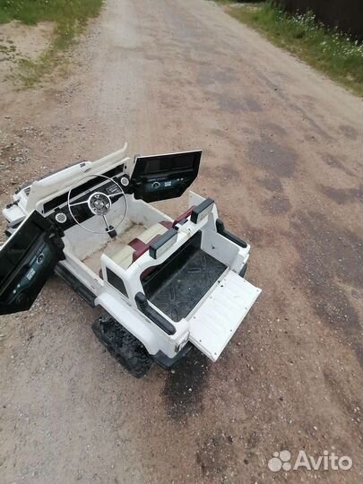 Автомобиль jeep детский