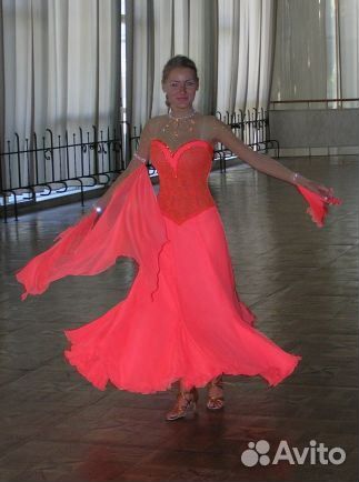 Бальное платье