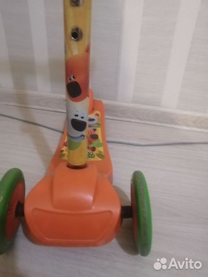 Самокат детский трехколесный со свет колесами