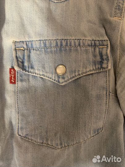Джинсовая рубашка levis женская