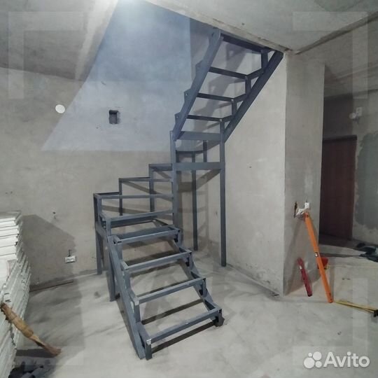 Лестницы внутри дома