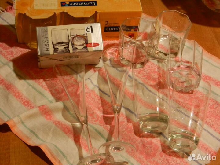 Бокалы, фужеры, стопки