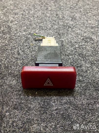 Кнопка аварийной сигнализации Mitsubishi Lancer 9