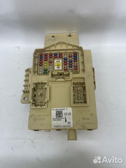 Блок предохранителей салонный Kia Optima 4