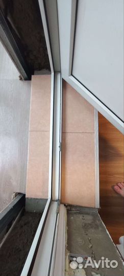 Двери пластиковые со стеклом бу