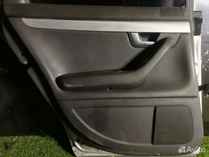 Обшивка двери задней левой Audi A4 B7