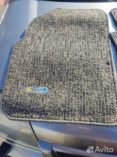 Коврики салона для Nissan Tino HV10