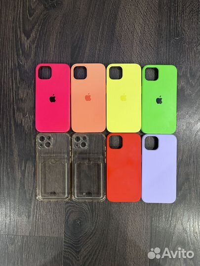 Чехлы на iPhone 13