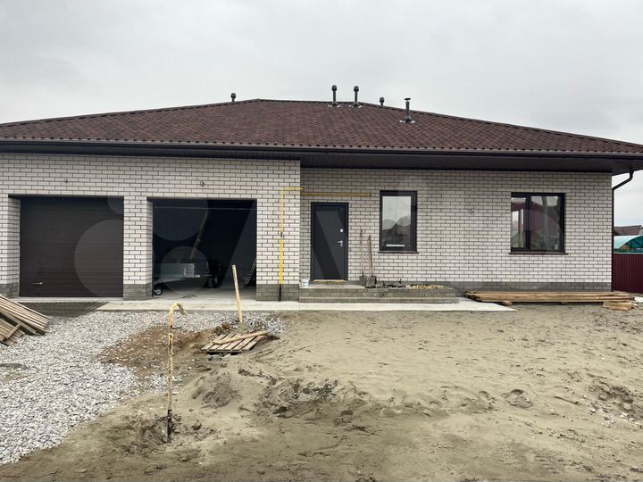 Дом 164 м² на участке 8 сот.