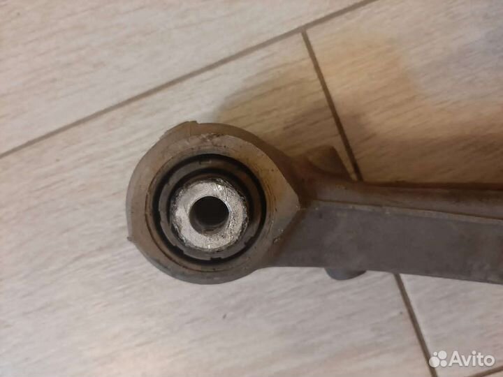 Рычаг задний ниж Jeep Grand Cherokee 4 WK2 2010-21