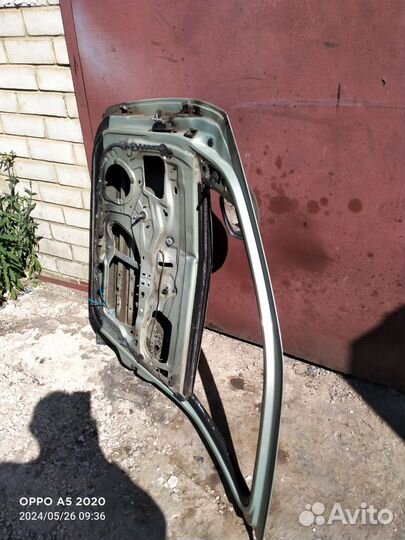 Дверь передняя правая Renault Symbol 2002г