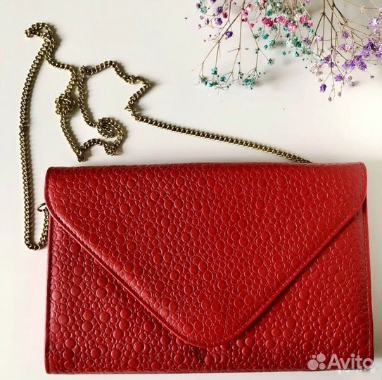 Клатч женский, красный, на цепочке, новый