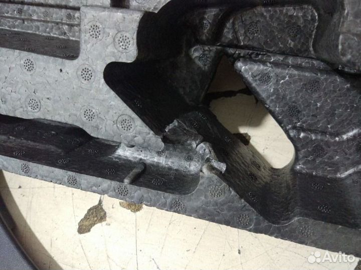 Отсек под инструмент Volkswagen Passat Variant B6