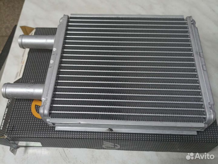 Радиатор отопителя 2170 алюм. Под кондиц. Паяный