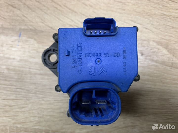 Резистор отопителя Peugeot 308