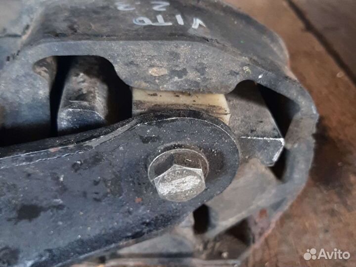 Подушка двигателя Mercedes Benz Vito 638 2.3 D